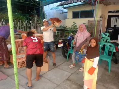 Saat Ayam Hidup Jadi Barang Tukaran dalam Tradisi Weh-Wehan Kaliwungu Kendal