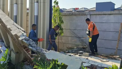 Pekerja Taman Tewas Tertimpa Tembok Perumahan di Tegal, Istri Sebut Sudah Pernah Diingatkan