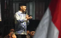 Tilik Desa Bupati Tegal di Sumingkir,  Tawarkan Kuliah Gratis dan Asuransi Petani