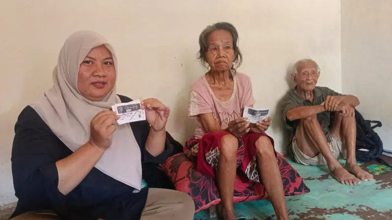 Kisah Lansia Buta Huruf Tak Punya HP di Pekalongan, Bansos Diputus Gegara Terindikasi Judol