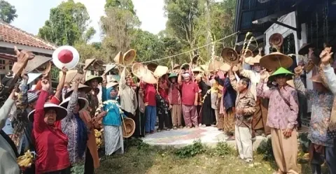 Nuansa Petani Warnai Peringatan HUT ke-81 RI Omah Tani Batang, Tak Ada Lomba Pilih Baksos di Ponpes