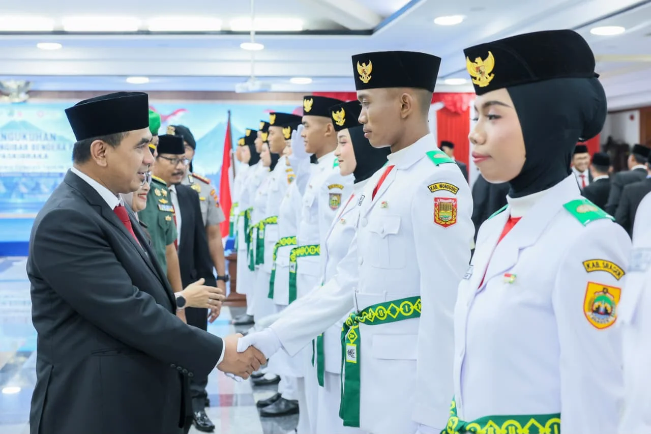 45 Paskibraka Jateng Resmi Dikukuhkan, Taj Yasin Titip Integritas dan Disiplin