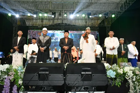 Maulid Nabi dan Hari Jadi ke-404, Plt. Bupati Pekalongan Sukirman Minta Doa untuk Pembangunan
