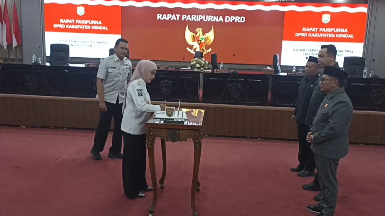KUA-PPAS 2027 Kendal Disepakati, DPRD Kritik Minimnya Anggaran Pertanian hingga Pasar Weleri