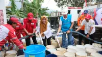 Bantu Atasi Krisis Air, PLN Salurkan 200 Tangki ke 30 Desa di Pemalang