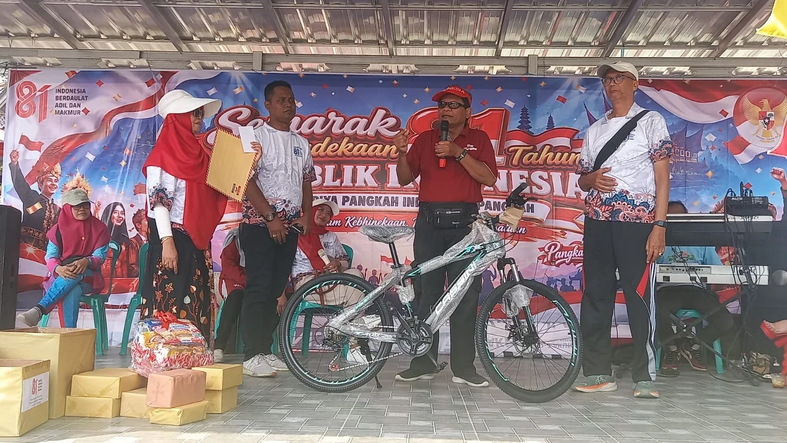 Meriahnya Karnaval dan Resepsi HUT ke- 81 RI di RW 07 Pangkah Tegal