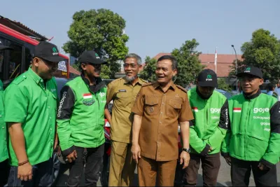Transportasi Jateng Berbenah: Dari Taksi Listrik Hingga Layanan Pembayaran Nontunai