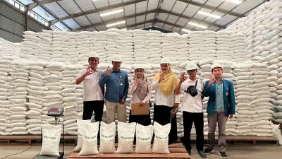 Bulog Tegal Salurkan Bantuan Pangan 30 Kg ke Lebih dari 1 Juta KPM, Serapan Gabah Lampaui Target