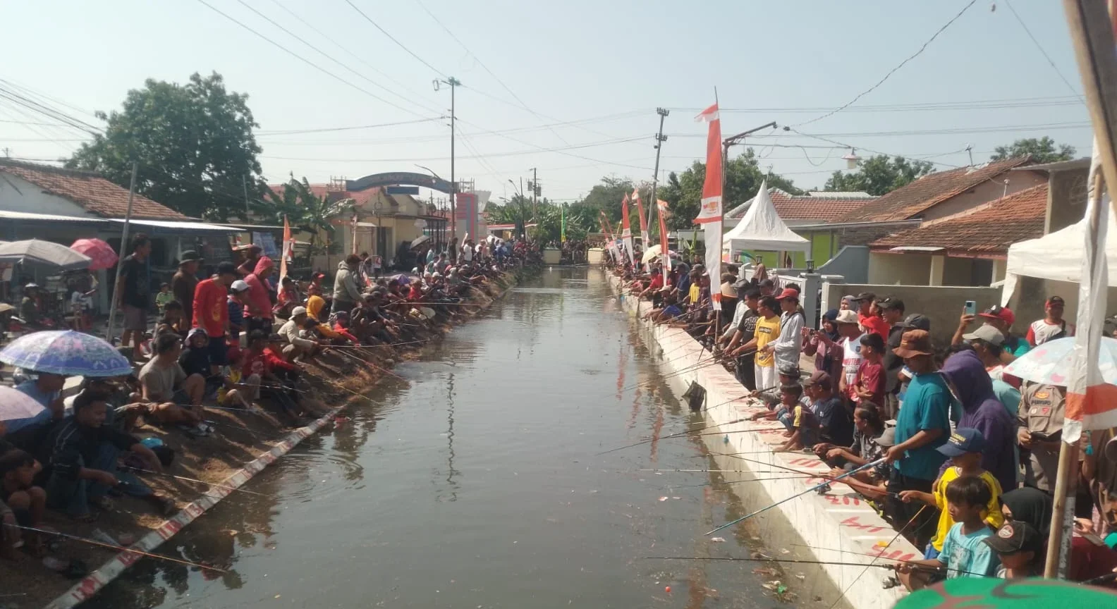 Lomba mancing di Desa Lawatan, Dukuhturi, Tegal