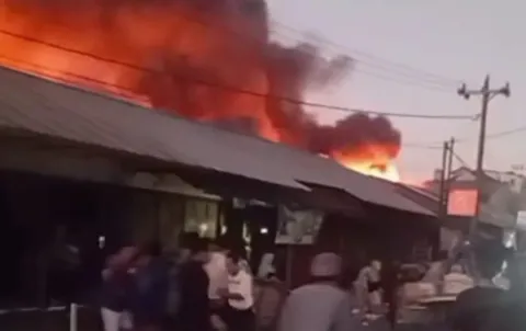 BREAKING NEWS: Pasar Belik Pemalang Kebakaran