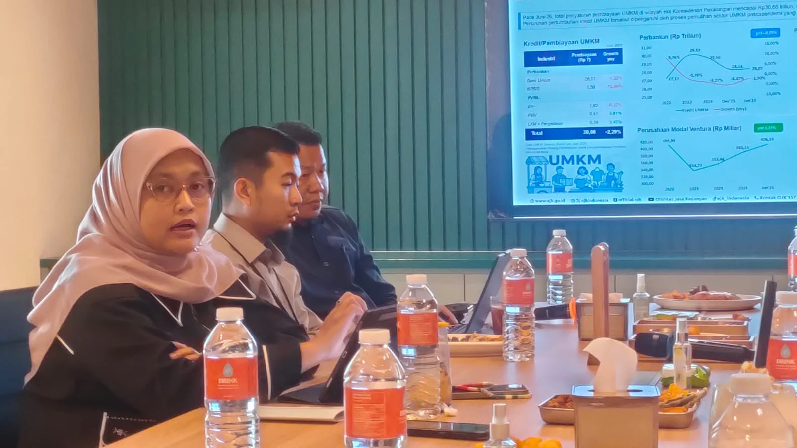 OJK Tegal menggelar media briefing terkait kinerja penyaluran kredit atau pembiayaan kepada UMKM di Kota Tegal, Rabu 19 Agustus 2026.