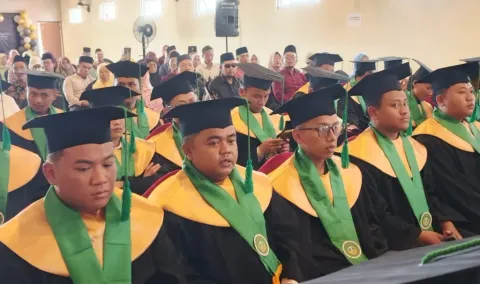 Sarjana STIT Al-Hikmah Benda Brebes Didorong Adaptif Hadapi Perubahan Dunia Pendidikan