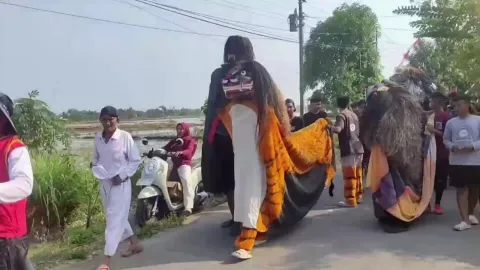 Petani Kendal Rela Tinggalkan Sawah Sehari, untuk Ramaikan Karnaval Kemerdekaan