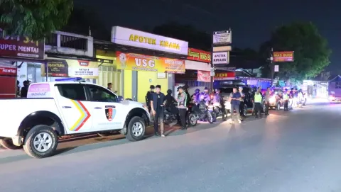 Cegah Gangster dan Kejahatan Jalanan, Polres Pekalongan Gelar Patroli Skala Besar hingga Dini Hari