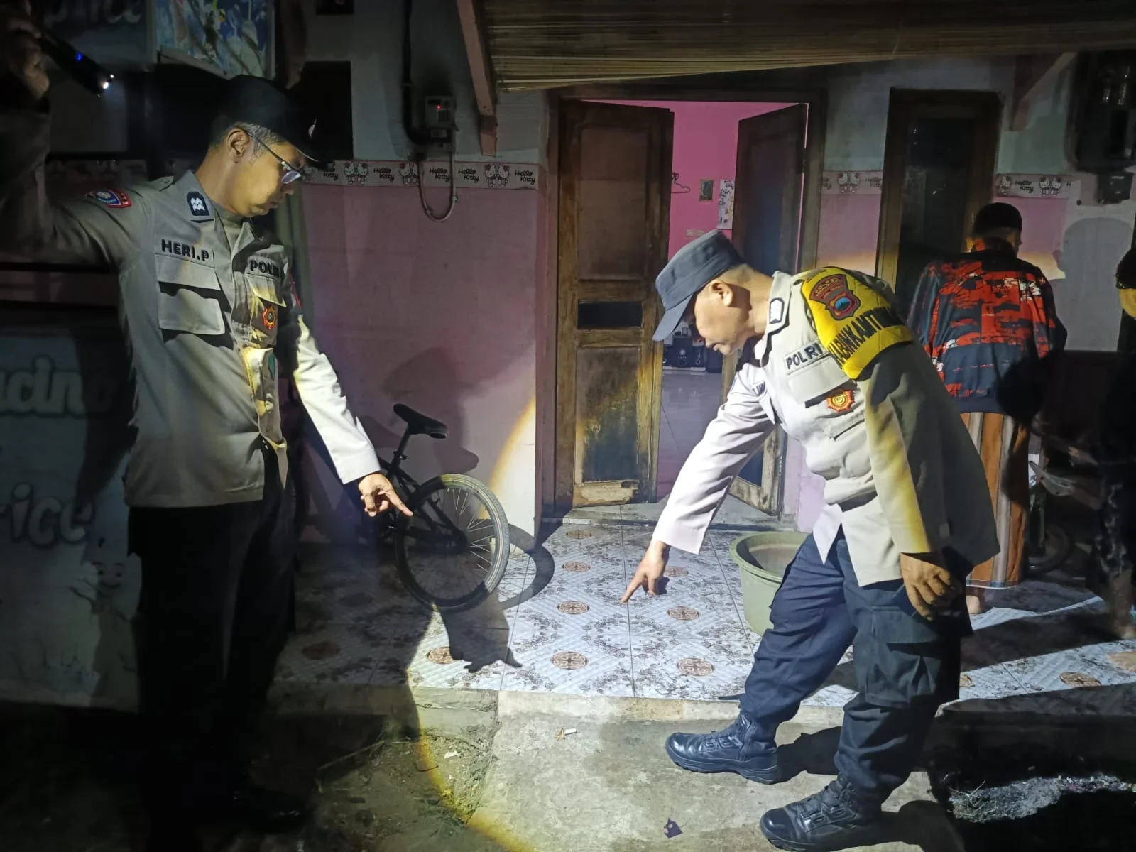 Rumah Warga Kedungwuni Pekalongan Dibakar Orang Tak Dikenal, Polisi Bergerak Usai Terima Laporan 110