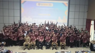 Bupati Tegal Kukuhkan Kontingen Popda, Targetkan Masuk 10 Besar Jateng