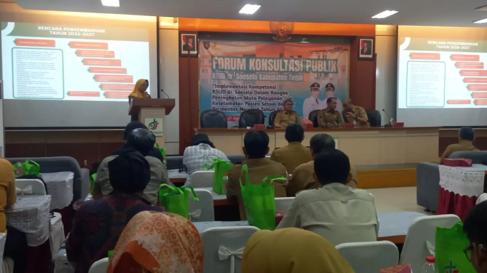 RSUD dr Soeselo Slawi menggelar Forum Konsultasi Publik dalam rangka peningkatan mutu layanan dan keselamatan pasien sesuai dengan Permenkes Nomor 6 Tahun 2026 di Aula RSUD dr Soeselo, Senin , 31 Agustus 2026.