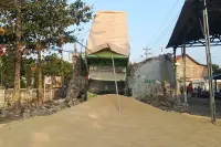 Dua Kali Truk Terjun dari Jalur Penyelamat Pagojengan Brebes, Warga Minta Fasilitas Dievaluasi