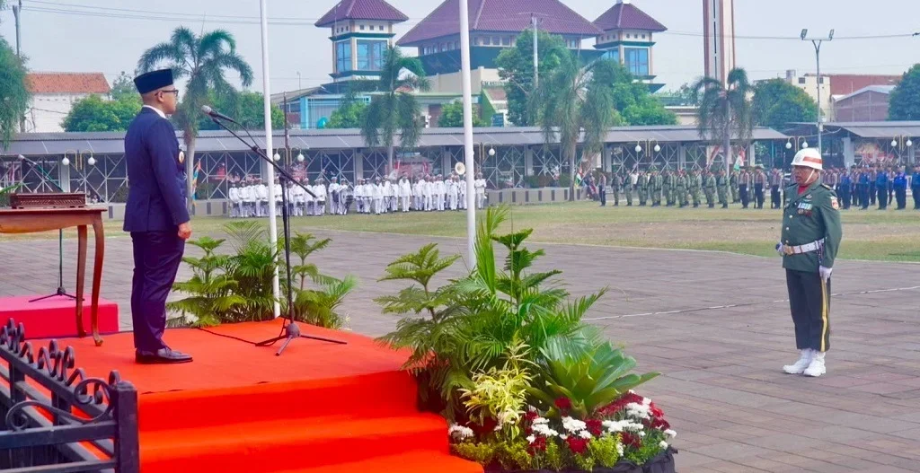 Bupati Batang M Faiz Kurniawan