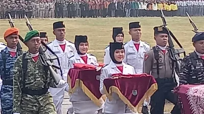 Cerita Pembawa Baki Paskibraka di Upacara HUT ke 81 RI Pemkab Tegal, Ditunjuk Satu Jam Sebelum Acara...