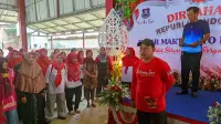 Pedagang Pasar Martoloyo Gelar Upacara Kemerdekaan, Panggung Meriah di Tengah Lesunya Pembeli