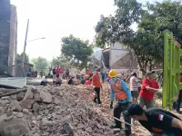 Nara dan Arfa Masih Tidur Saat Gedung Hogwan Bumiayu Runtuh