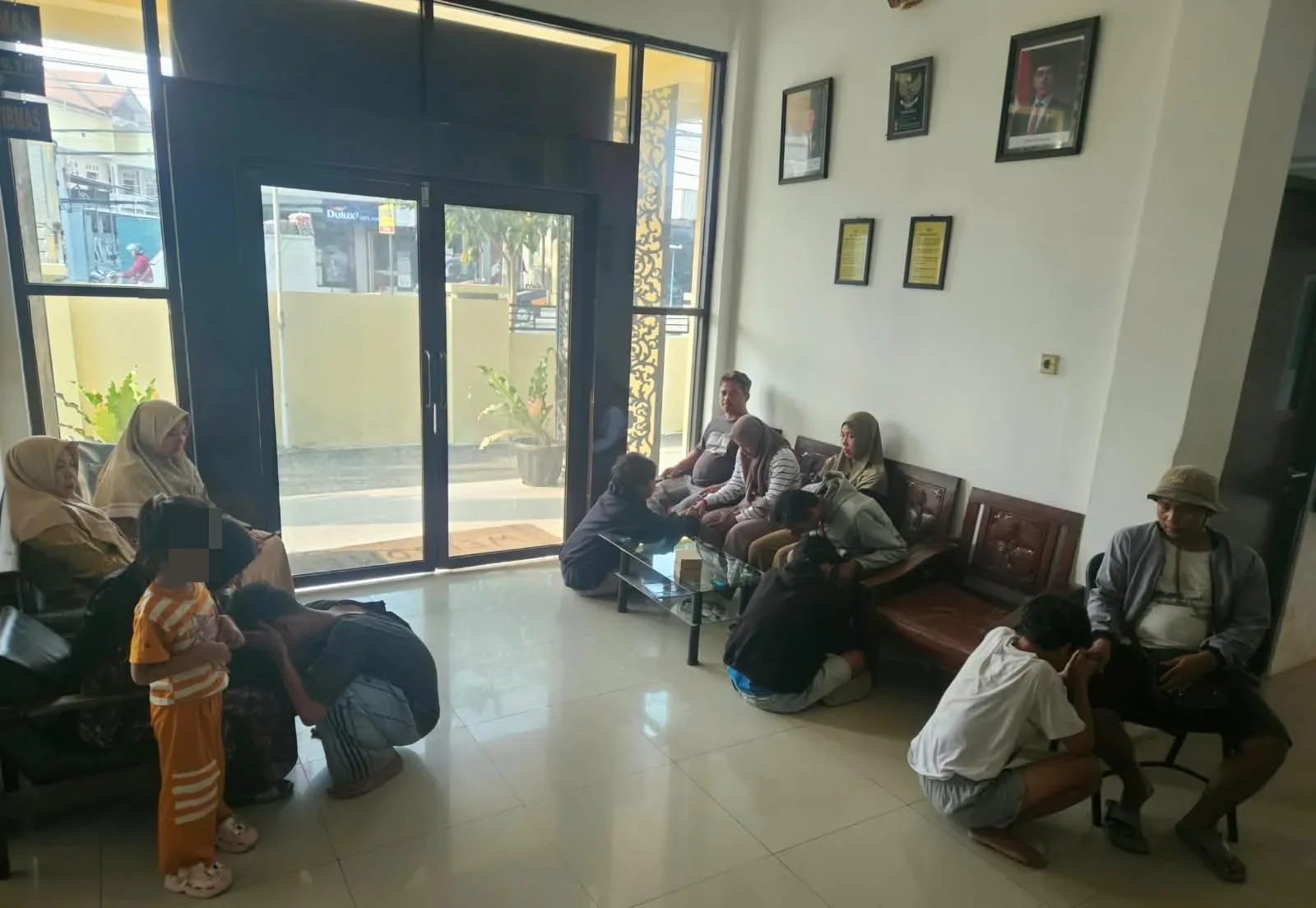 Hendak Tawuran Antarkelompok Remaja di Wonokerto Pekalongan, Empat Remaja Diamankan Warga dan Diserahkan ke Polsek Wiradesa