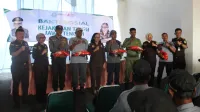Kejati Jateng Salurkan Bantuan Beras untuk Linmas Kabupaten Tegal