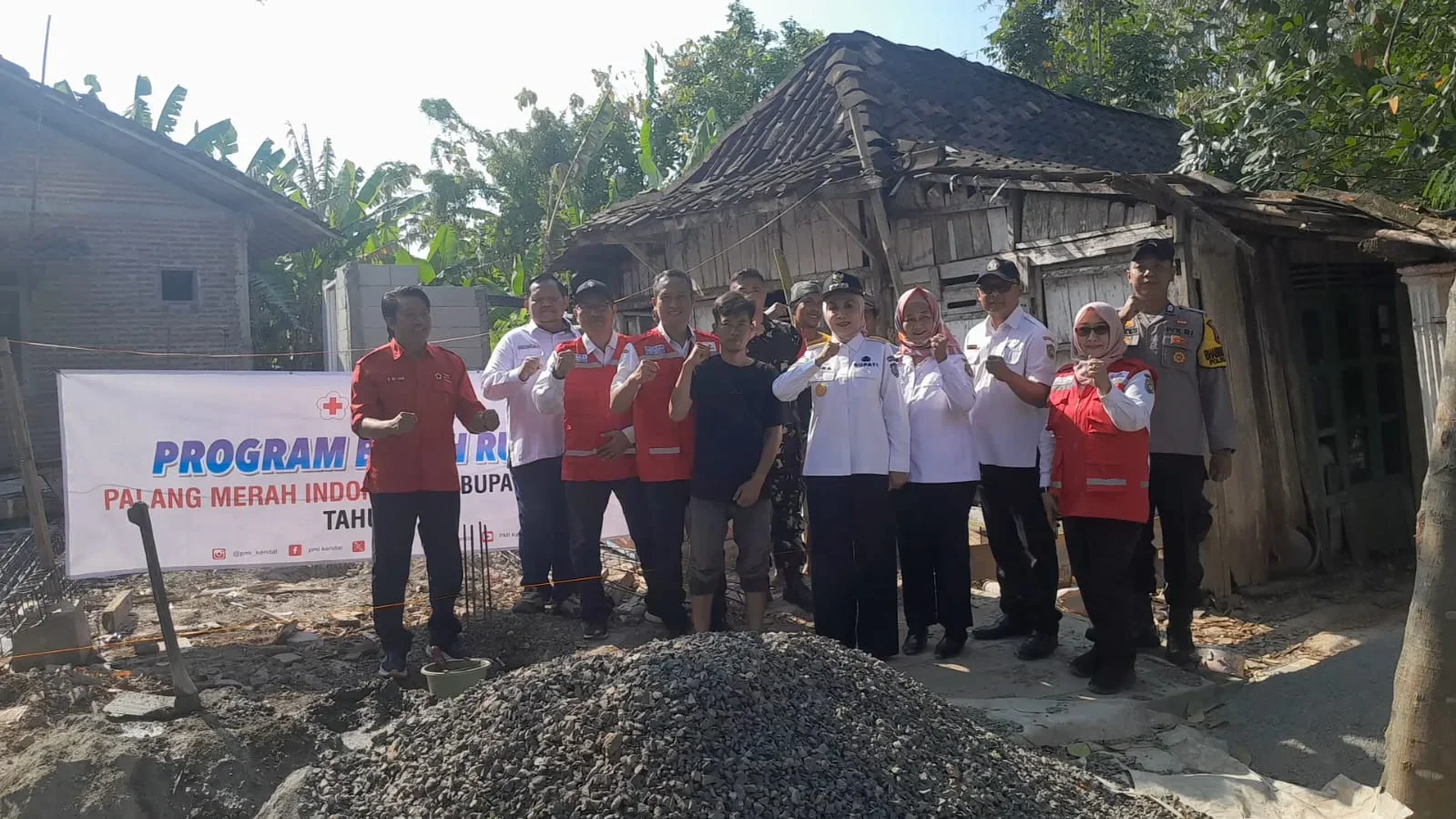 Pengentasan RTLH Kendal Tak Cukup dengan APBD, PMI Ikut Bergerak