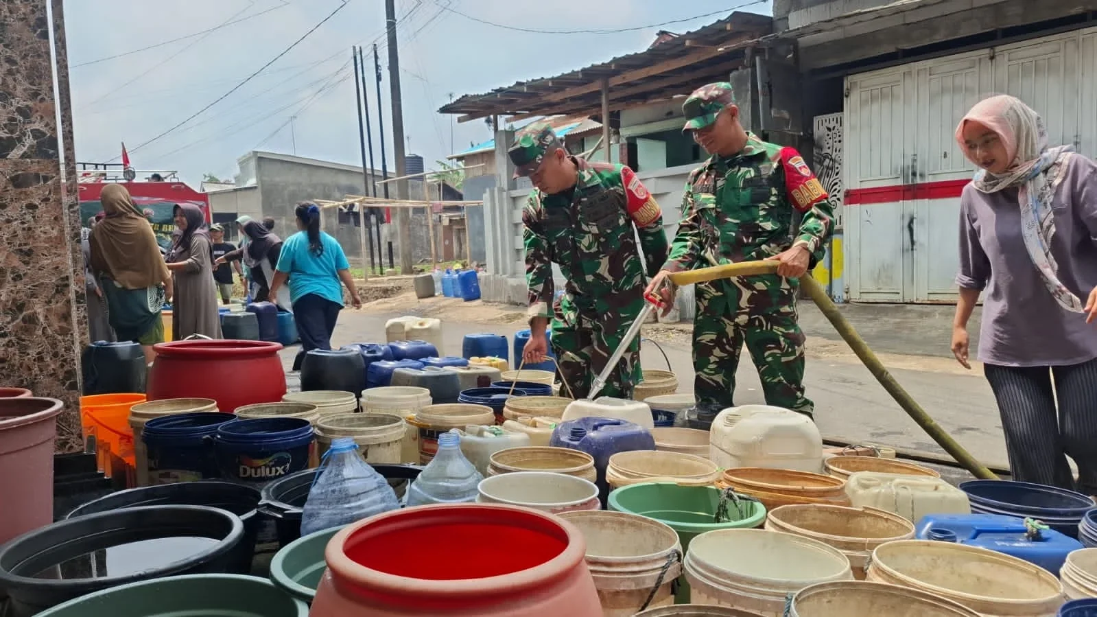 Terus Bergerak, Kodim Pemalang Salurkan Bantuan Air Bersih ke Pulosari