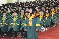 UPS Tegal Wisuda 965 Mahasiswa