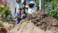 Sedimentasi Tebal Picu Genangan, DPUPR Tegal Normalisasi Drainase