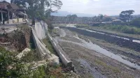 Warga Berharap Penanganan Tebing Sungai Keruh Rampung Sebelum Musim Hujan Tiba