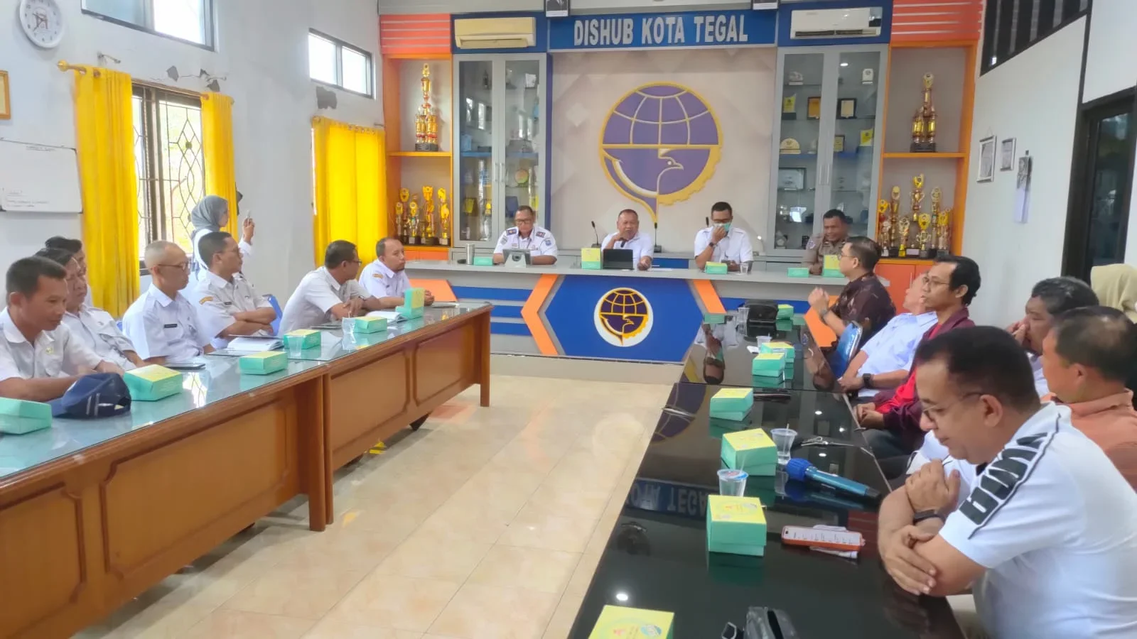 Rencana penindakan parkir dibahas dalam FGD Dinas Perhubungan Kota Tegal, Rabu 9 September 2026.