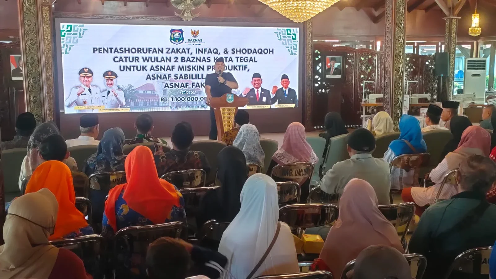Wali Kota Tegal, Dedy Yon Supriyono, menyikapi perubahan desil saat kegiatan Baznas di Pendopo Ki Gede Sebayu, Kamis 3 September 2026.
