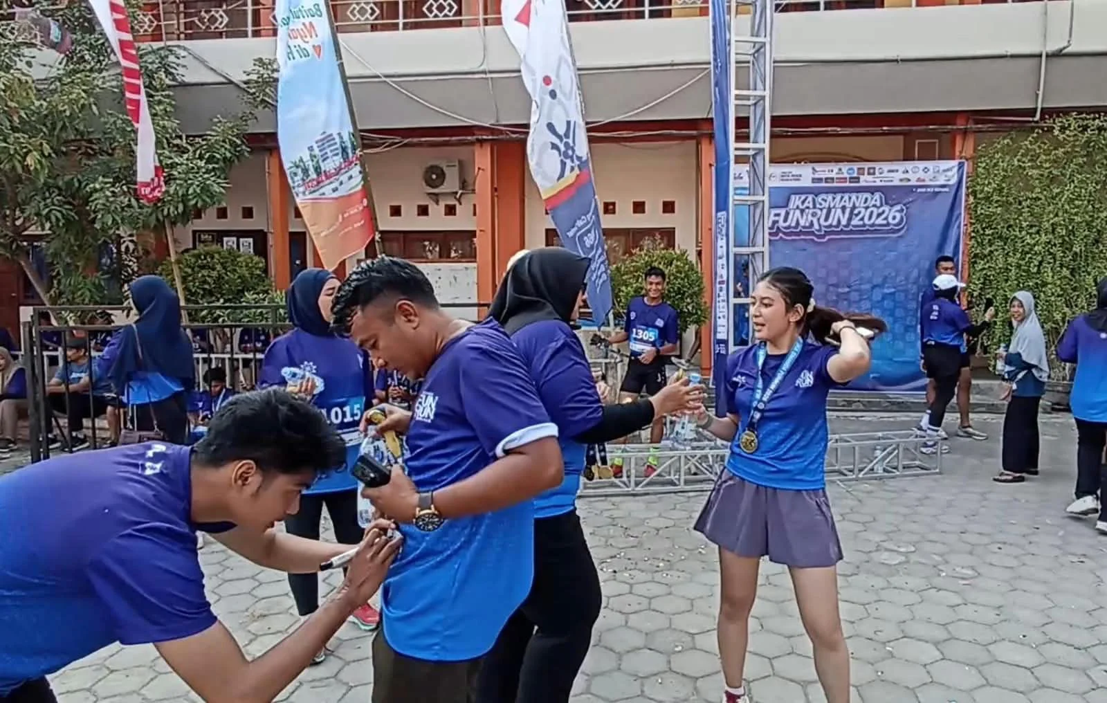 IKA Smanda Kendal fun run dilepas plt kepala sekolah Minggu 20 september 2026. (edhot)