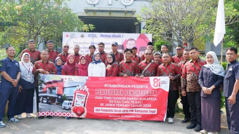 Rutin Sumbangkan Darah, 29 Warga Kabupaten Tegal Terima Penghargaan dari Penjabat Gubernur Jateng