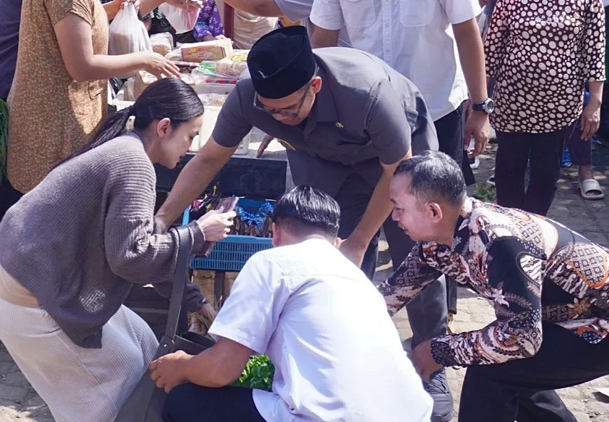 Keren, Bupati Batang Adu Akting Bersama Michelle Ziudith di Film Alas Roban The Series