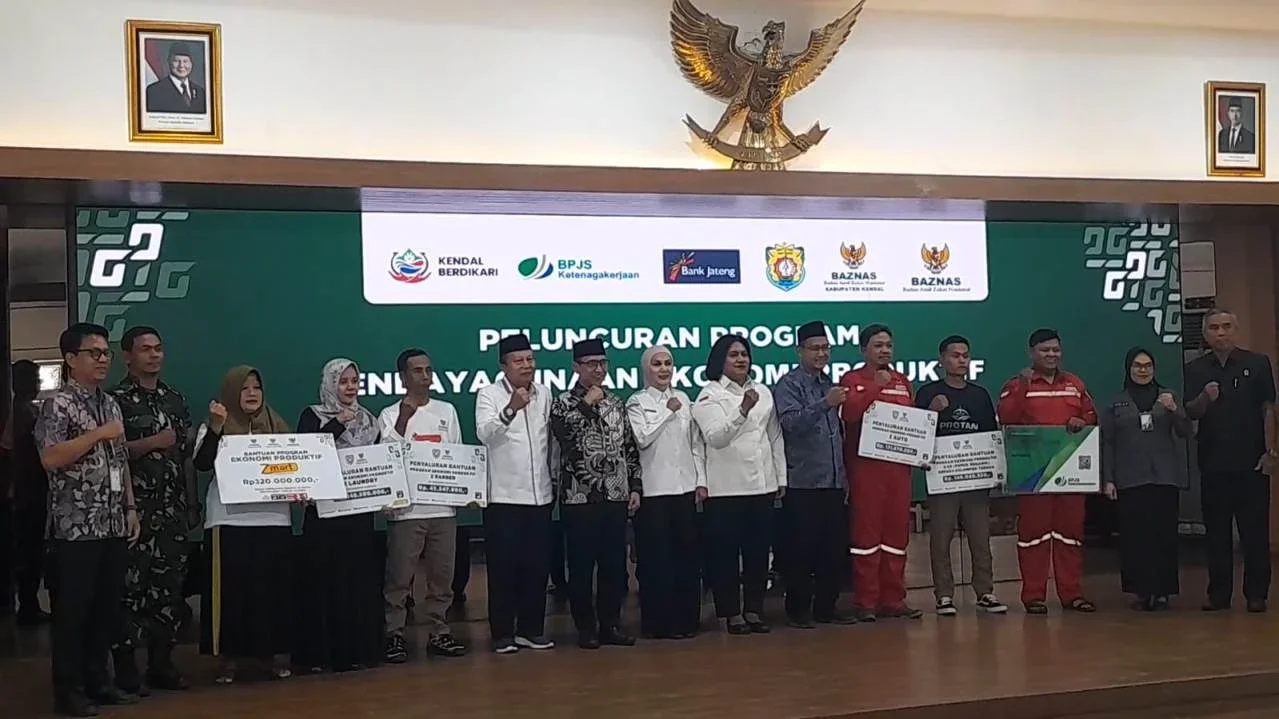 Peluncuran lima unit usaha yang diluncurkan Baznas Kendal.
