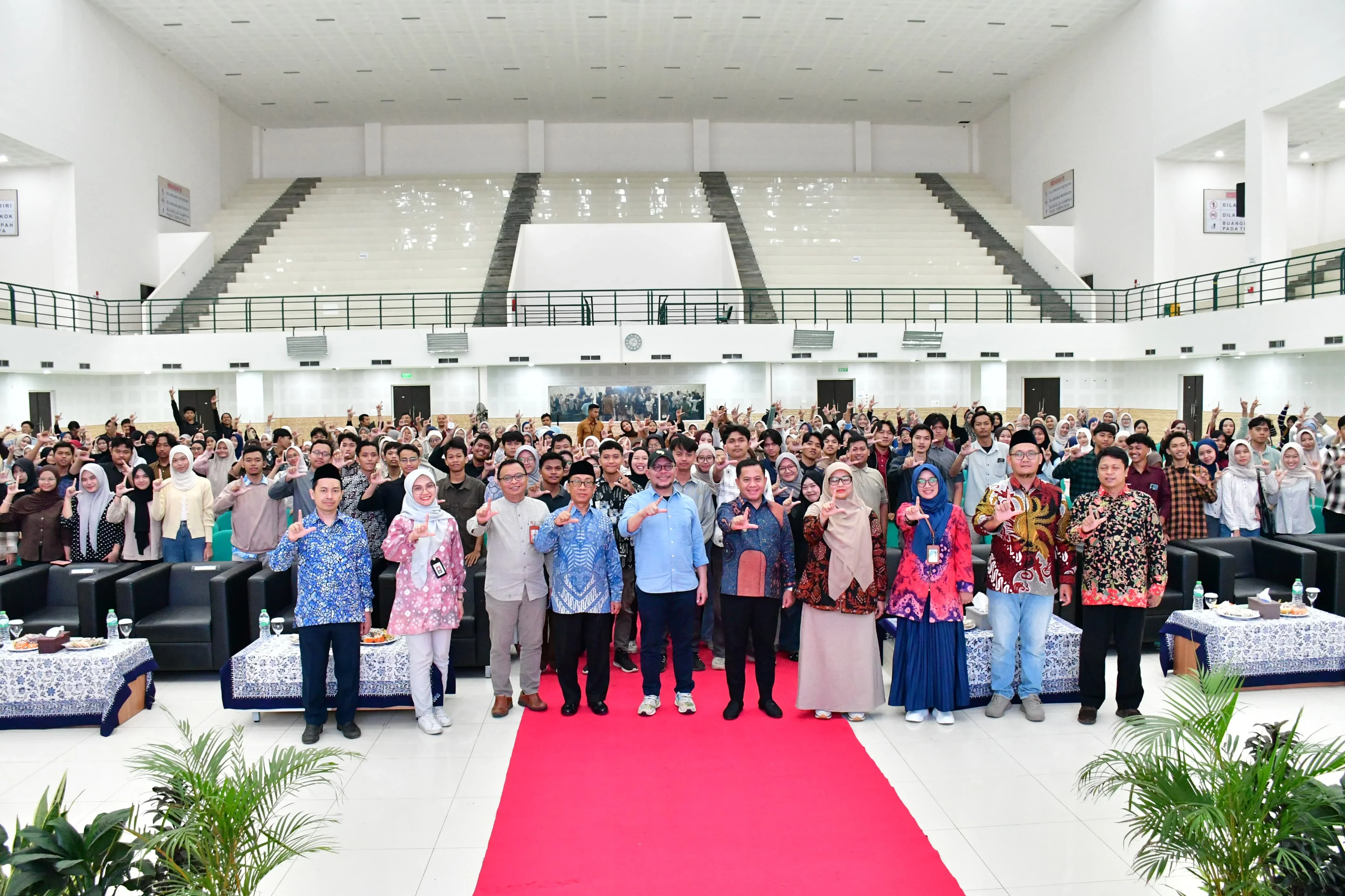 Campus Finance Talk UIN Gus Dur, Plt. Bupati Sukirman Dukung Edukasi Literasi Keuangan bagi Generasi Muda