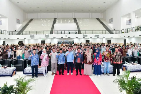 Campus Finance Talk UIN Gus Dur, Plt. Bupati Sukirman Dukung Edukasi Literasi Keuangan bagi Generasi Muda