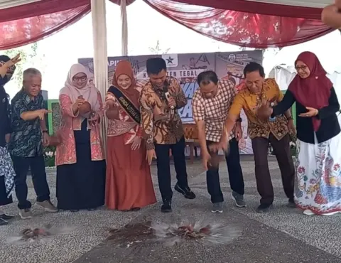 Bupati Tegal Luncurkan 1.000 Titik Jaringan Internet Gratis