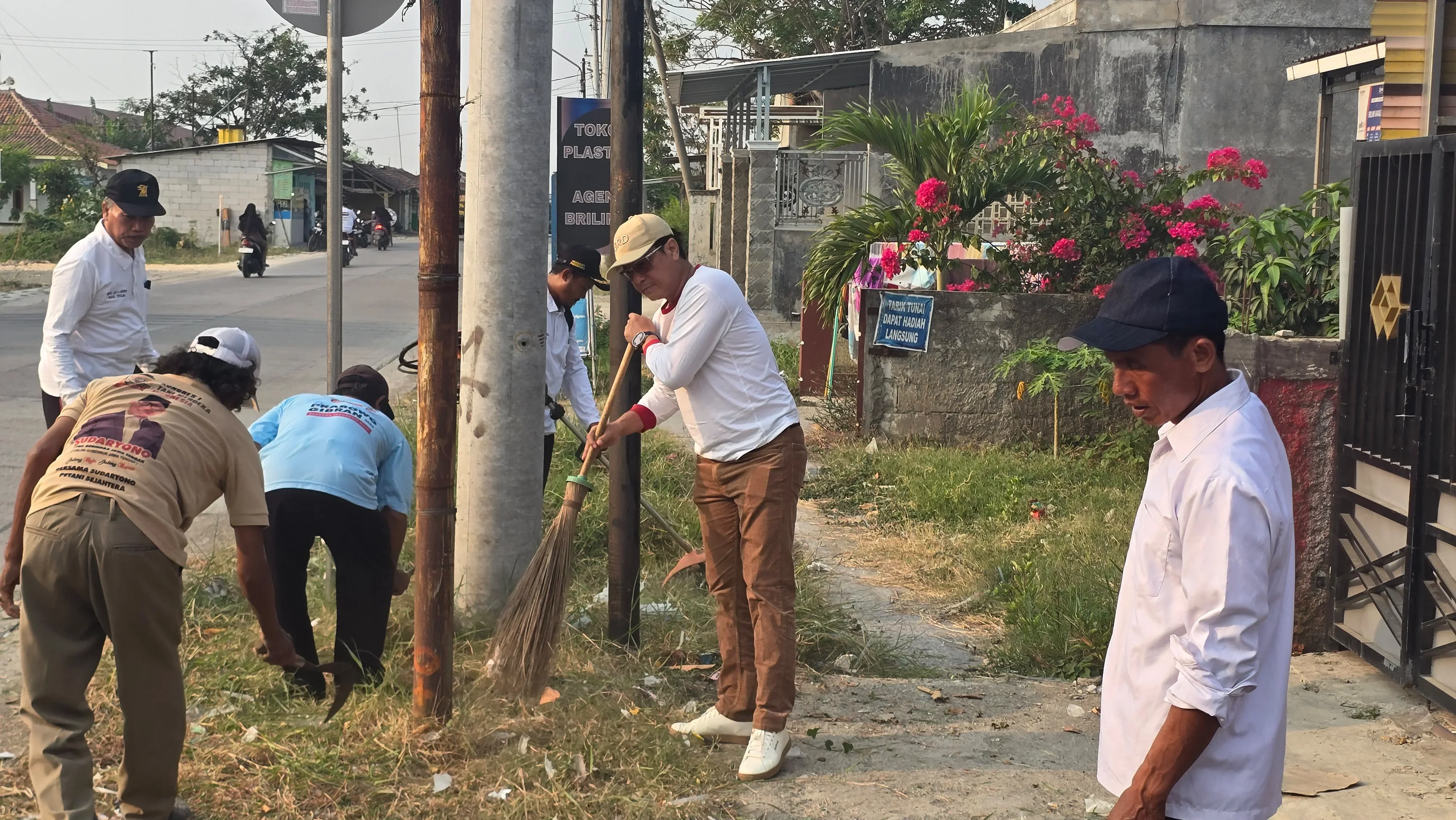 Puluhan Kader Gerindra Kabupaten Tegal Turun ke Jalan, Ini Tujuannya
