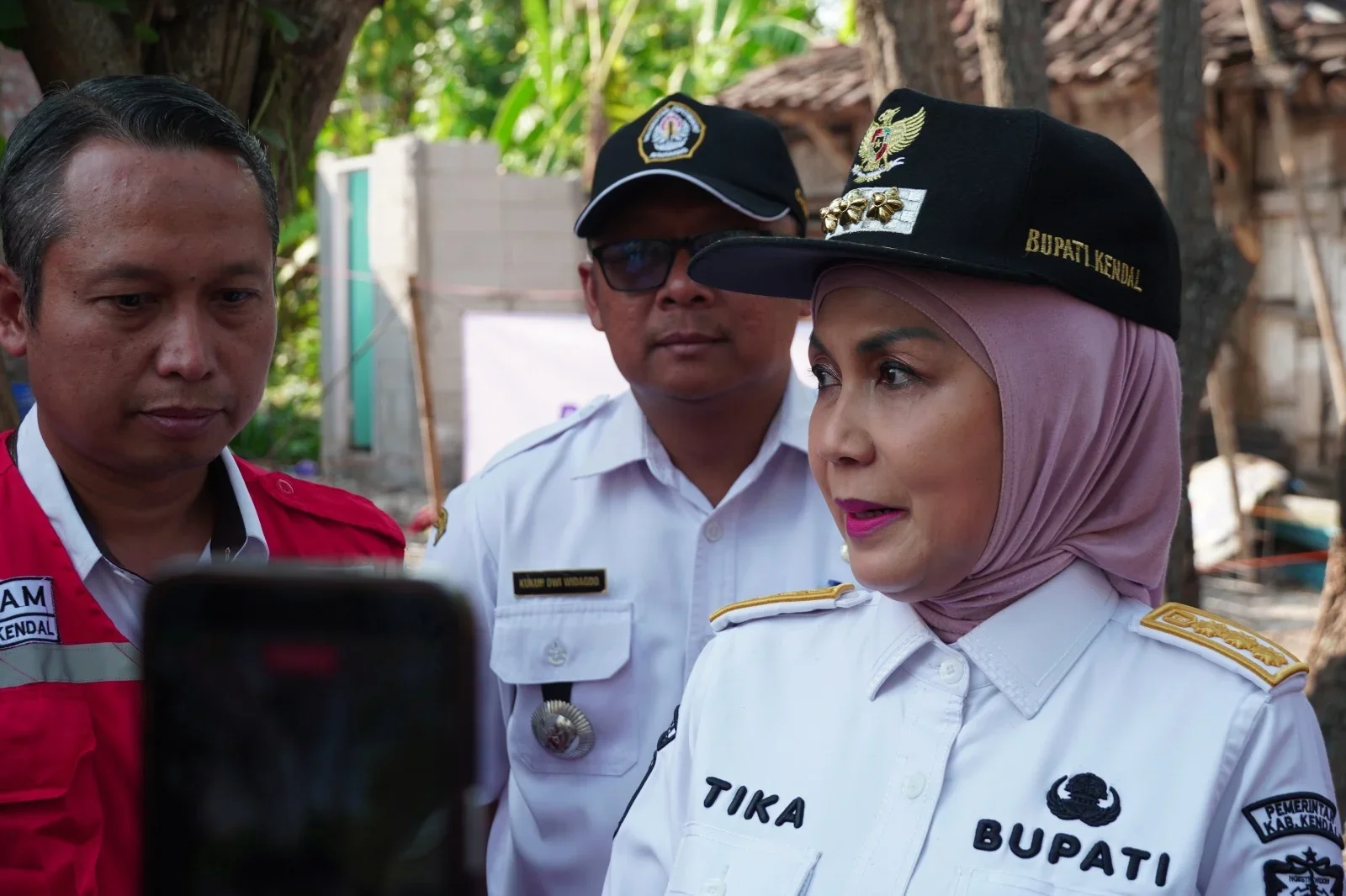 Bupati kendal Dyah kartika Permanasari.