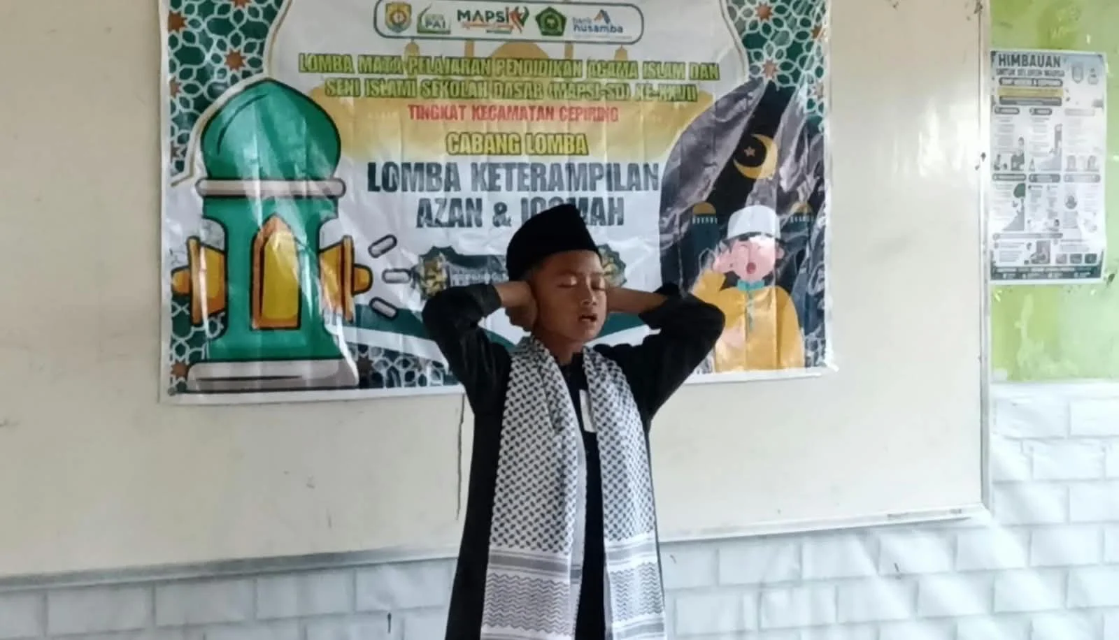 Peserta saat tampil di lomba MAPSI tingkat kecamatan cepiring. (edhot)