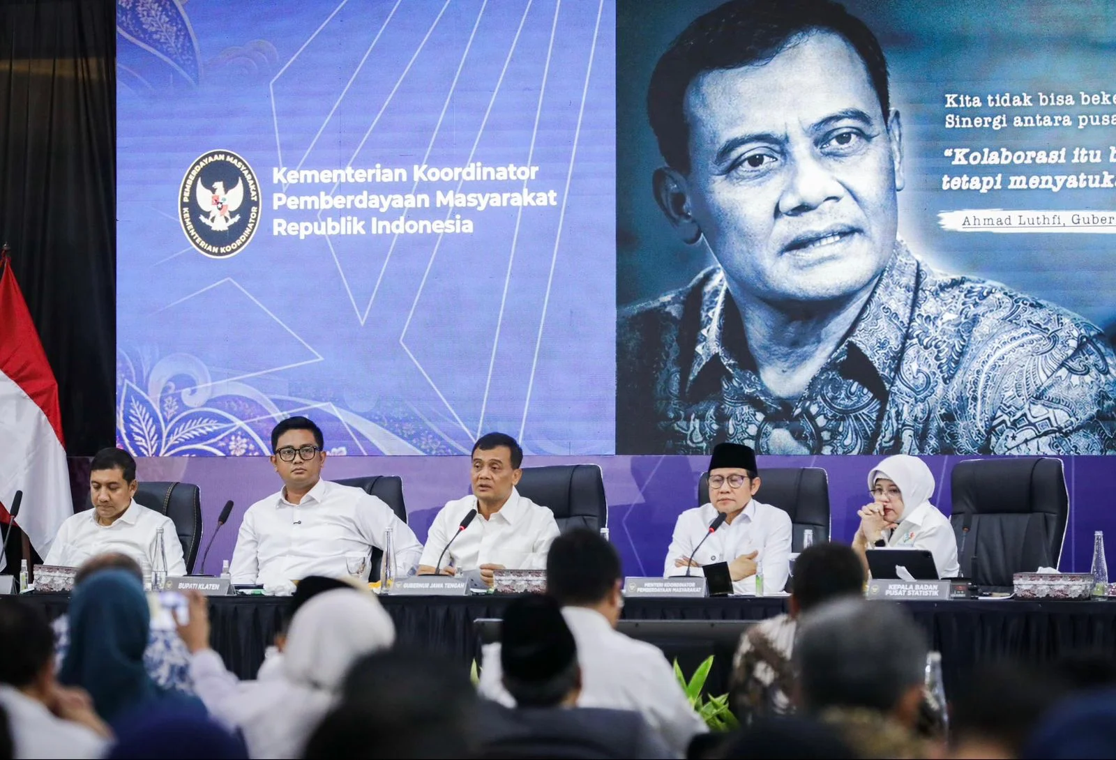 59 Ribu Warga Jateng Keluar dari Kemiskinan, Menko Muhaimin Puji Strategi Ahmad Luthfi