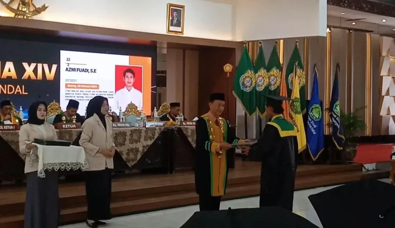 226 Wisudawan STIK Kendal Ditantang Berkontribusi untuk Daerah