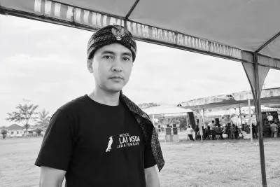 Downgrade : Hidup Makin Sulit, Utang Makin Melilit