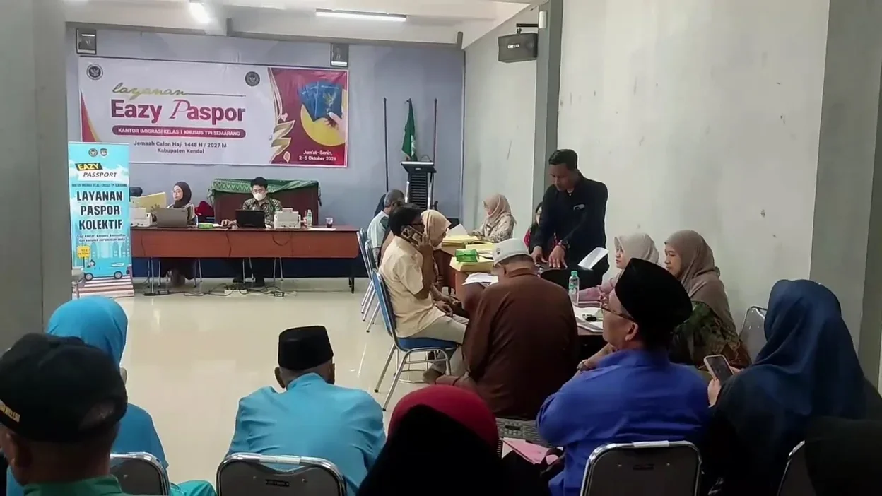 1.453 Calon Jemaah Haji Kendal Mulai Urus Paspor untuk Keberangkatan 2027