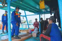 Sandar Kapal Di Kolam Pelabuhan Tegal Jadi Sorotan